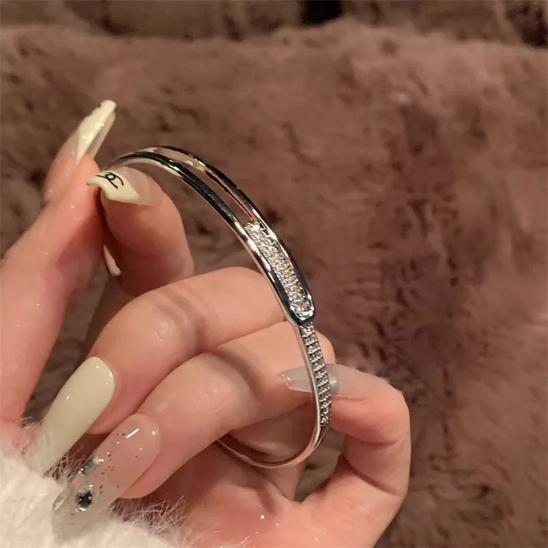 925 Sterling Silver Open Cuff Bracelet with Zirconia – Effortless Elegance and Timeless Sparkle