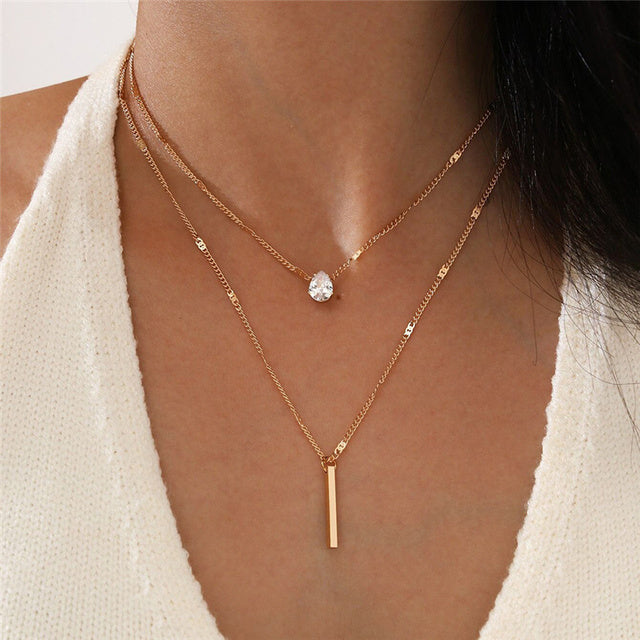 Gold Pendant Necklace Set with Neck Glitter