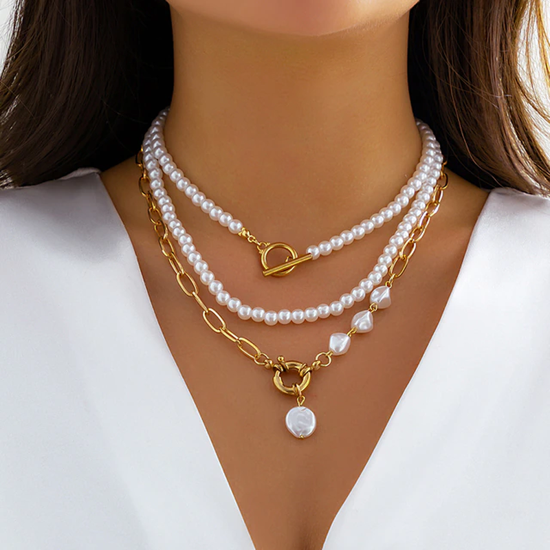 Elegant Layered Pearl Necklace – A Timeless Classic