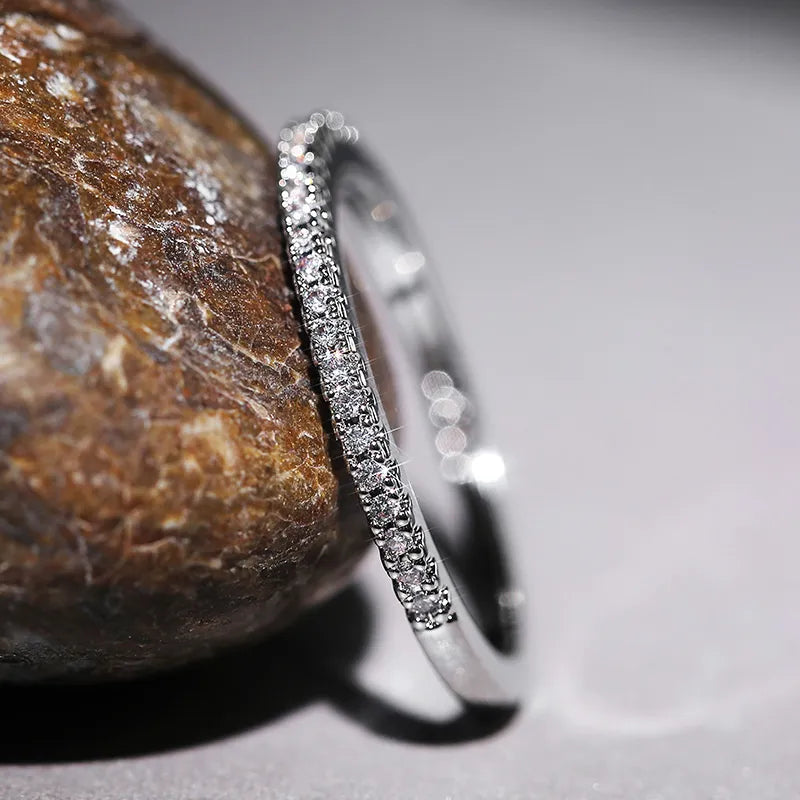 Enduring Elegance – Minimalist Ring with Lasting Significance