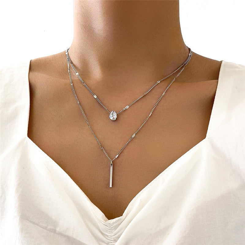 Gold Pendant Necklace Set with Neck Glitter