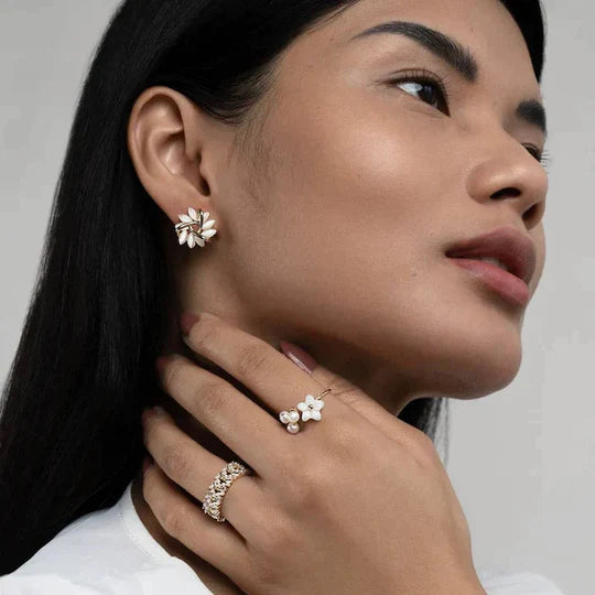 Tori™ – Curved Stone Flower Earrings