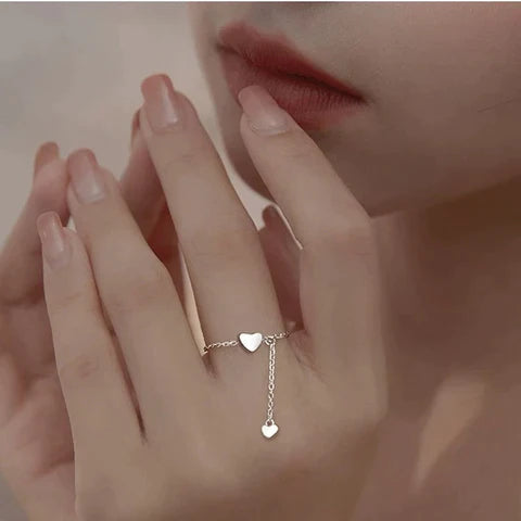Adjustable Heart Tassel Ring – Whimsical & Romantic